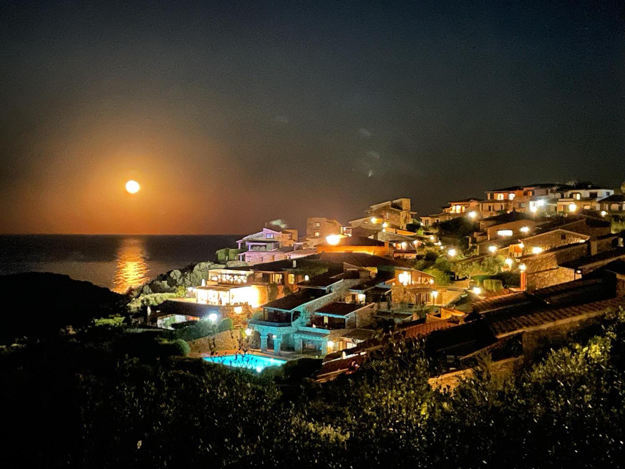 San Teodoro Punta Est Fantastico Trilocale Vista Mare Lägenhet Capo Coda Cavallo Exteriör bild